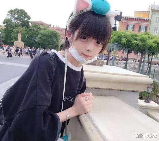 「日本」日本20岁“萝莉男孩”火了，看到他的卧室后，网友：这孩子毁了