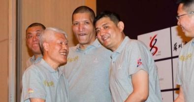 『蒋兴权』蒋兴权开巩晓彬，宫鲁鸣开阿的江，同样是开除刺头为何褒贬不一？