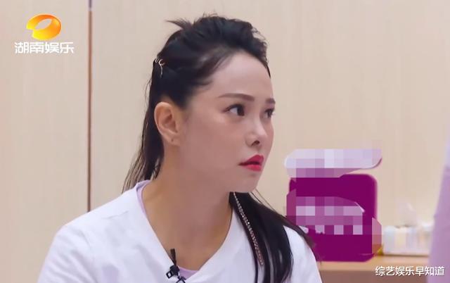 伊能静|《乘风破浪的姐姐》伊能静在哪组，哪组气压低，黄圣依都蔫了！