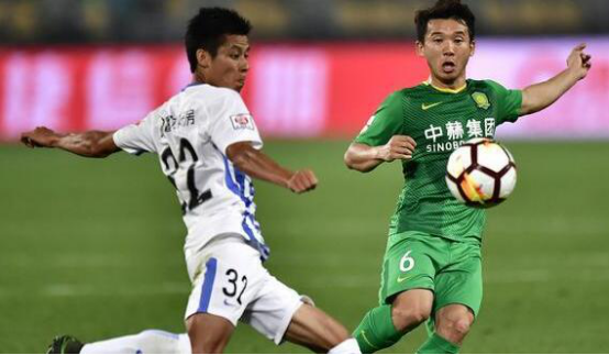 【国足】大手笔！国安已用三年大合同锁定李铁国足核心，未来将被重用