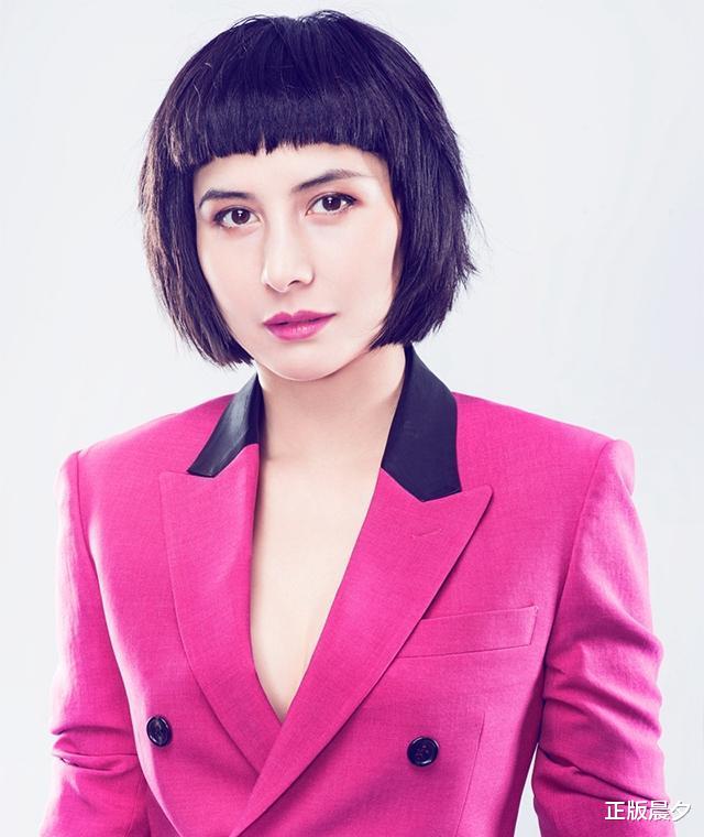 「赌王」她是赌王最宠爱的女儿，继承百亿家产，直言：梁安琪只是小四