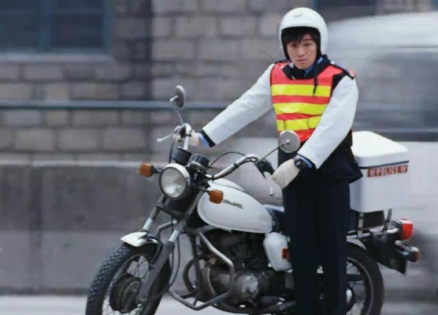 周星驰|周星驰多次用代号“9527”，到底是什么梗？用粤语读才知其中含义