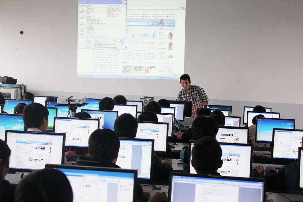 自动化|本科毕业生薪资最高的10个专业，看看你的专业上榜没？