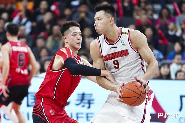 「周琦」知耻后勇？周琦成功增重34斤，吨位超越波神，王哲林举巨型杠铃