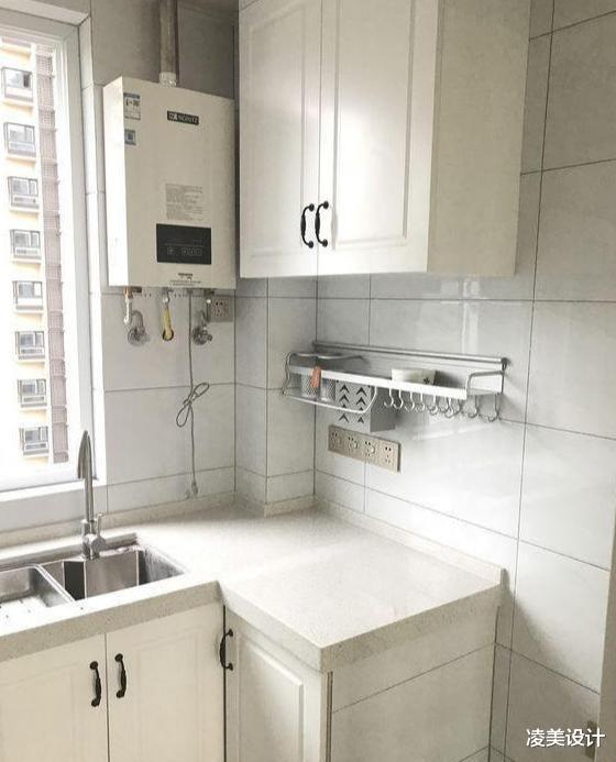 ##老婆爱干净全屋装白色，老妈一看直皱眉：白刷刷的能住人？