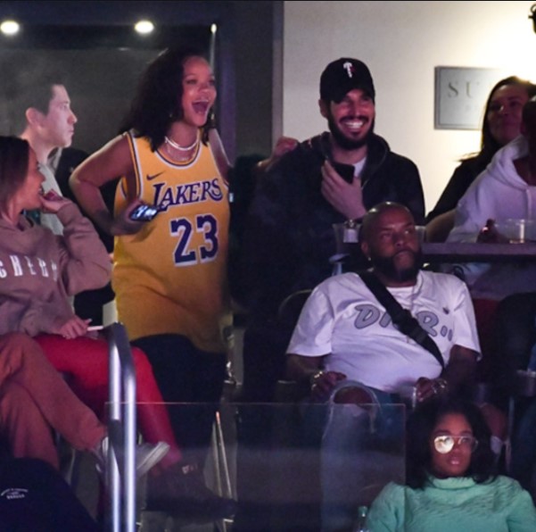 我和我的家乡|大战在即！热火两伤员预计出战，詹姆斯穿科比T恤进场，蕾哈娜来助阵！