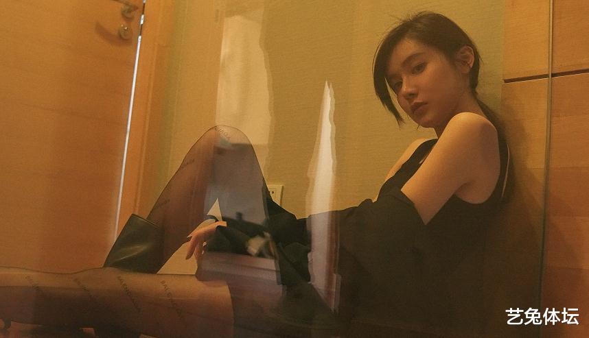 『美娜』让科比倾心、为詹姆斯痴狂的NBA女主播美娜，停工后瘦到美爆