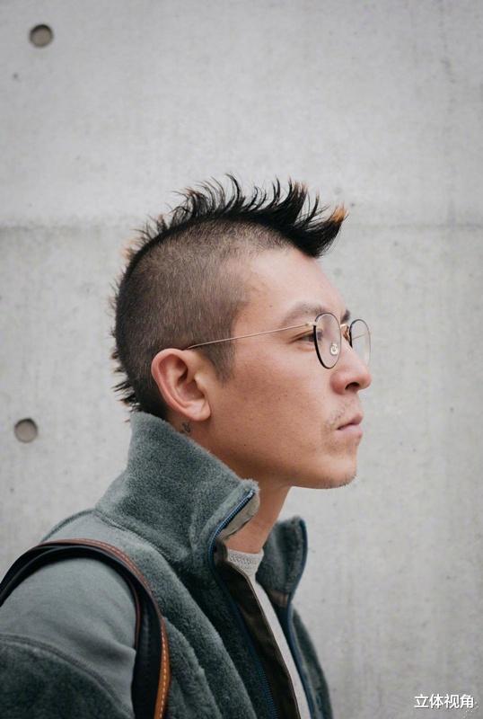 #陈冠希#陈冠希发文：请让HATER闭嘴，冠状病毒不是中国病毒，获网友力挺