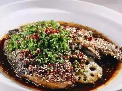 「香菇」美味可口的美食怎么能少了它，全家都喜欢吃，待客很不错