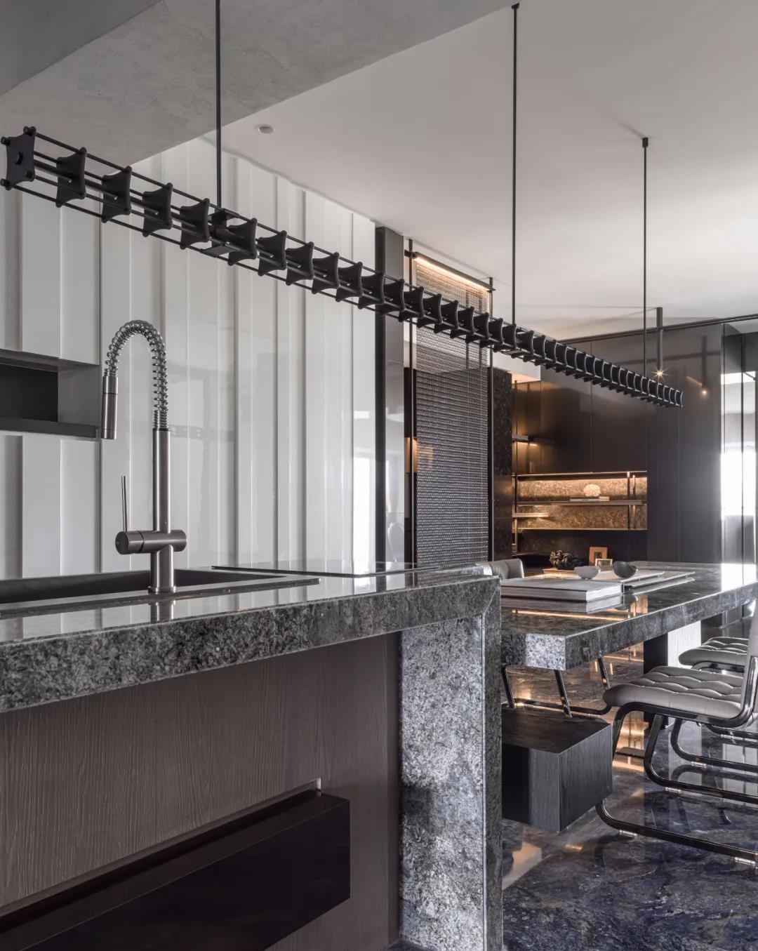 |都市精英270㎡的大平层，巧用黑白灰打造出极致高级感，太漂亮了