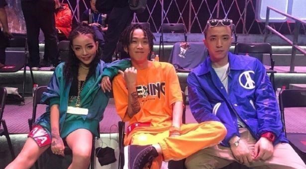 [嘻哈音乐]嘻哈音乐逐渐走向主流，rapper撑起各大音乐节台面