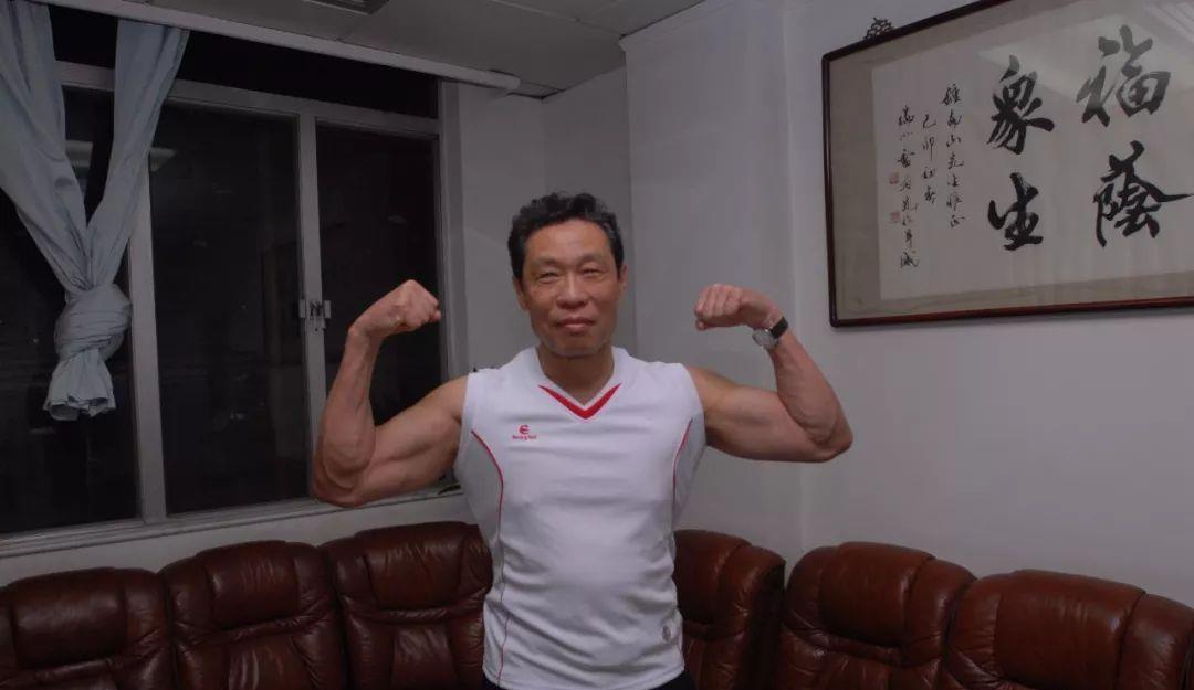 []钟南山晒出自家早餐照，公开“不老”秘密，坦言最喜欢这道粤菜