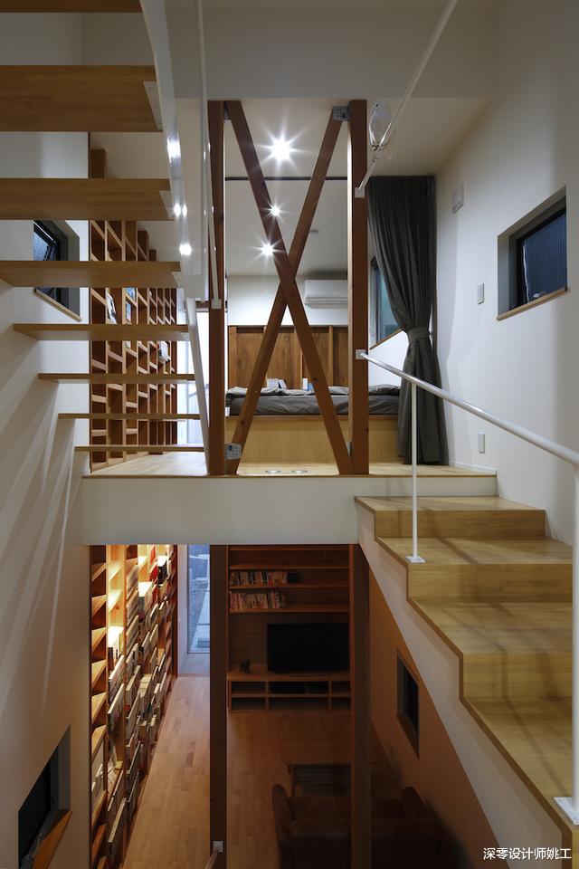 |房子窄不甘心，左右错开搭建楼板，2层住宅硬被改成小4层