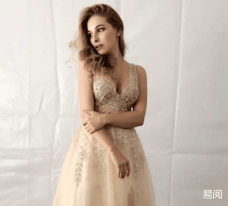 【姜文】他视王思聪为小弟，豪掷千万娶会乌克兰美女，网友：太招人恨了