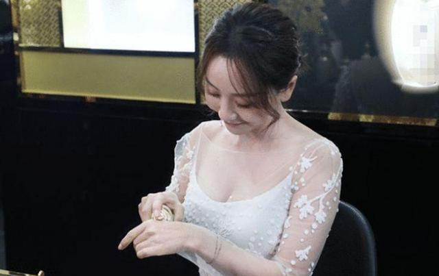 「杨蓉」她被称“最懒”明星,休息半年导演都难请她,却没人说她耍大牌