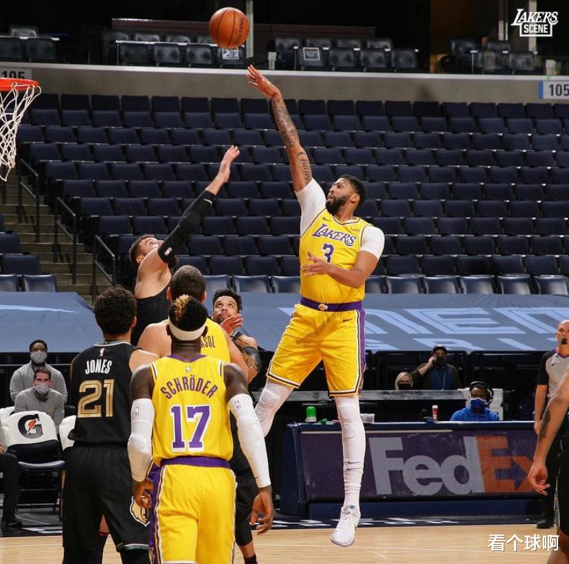勒布朗·詹姆斯|太强了!恭喜湖人,詹姆斯再创纪录,沃格尔却不满,真要大结局?