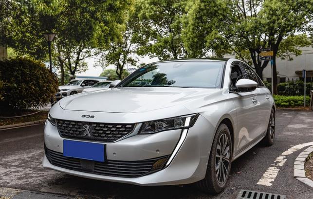 本田雅阁@开完本田雅阁，再开标致508，谁更有档次？车主：差距不一般