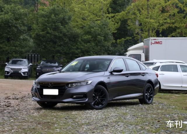 本田雅阁|本田终于逆袭成功，比帕萨特、凯美瑞还帅气，30天狂甩22563台
