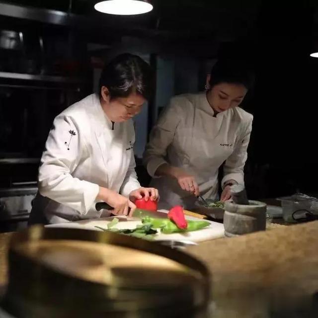 餐厅|这家“顶流”餐厅，在王府井又开新店了