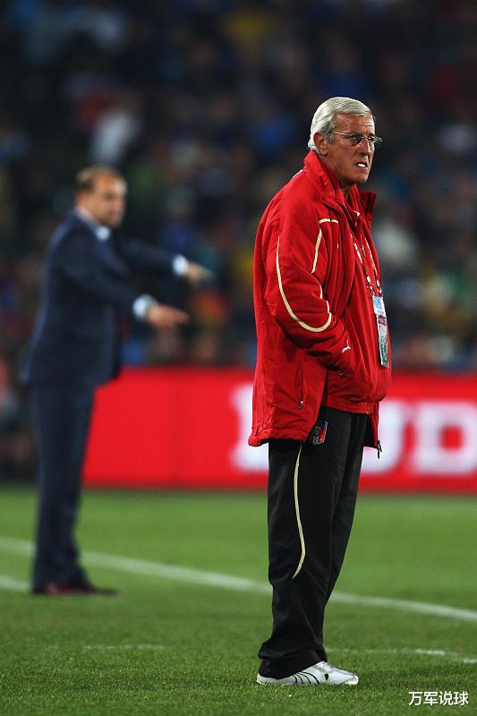 『崔康熙』崔康熙点明国足不强原因，用人强过里皮，李铁如能学习国足会更强