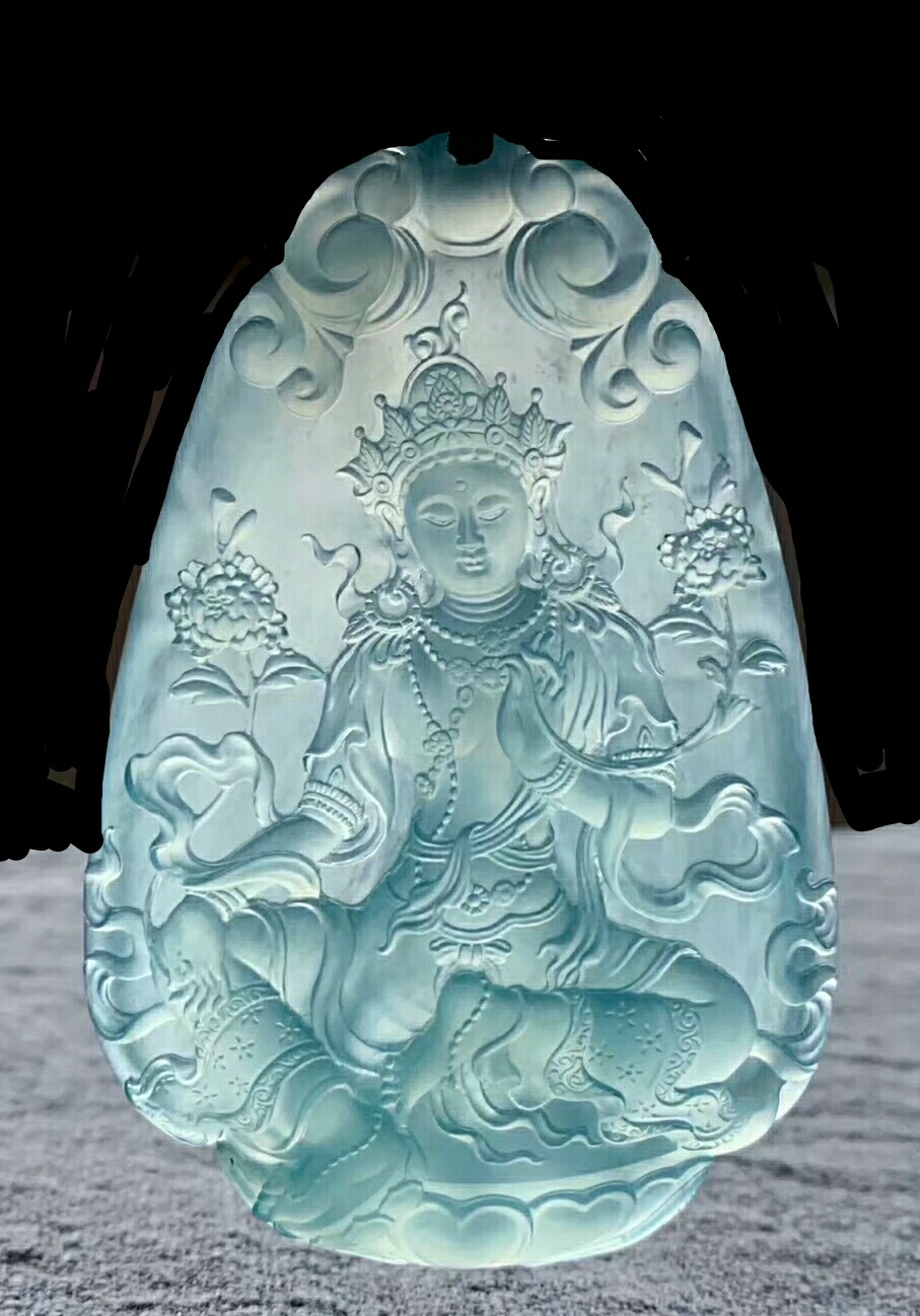 宝石■玉雕大师马铁军与玉石沟通，用心创作