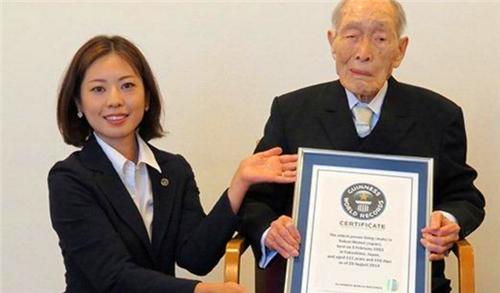 高血压▲长寿之王李庆远：活了256岁，娶23位妻子生180位儿女，是真是假？