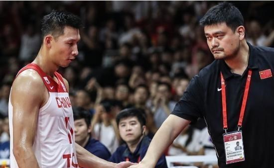 【中国男篮】中国男篮再迎利好！5大混血球员天赋异禀，欲成男篮未来主力