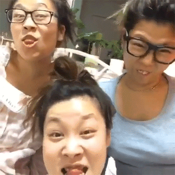 ▲开心一刻：老爸不让俺炫富，同学们都以为俺是农村的土鳖…