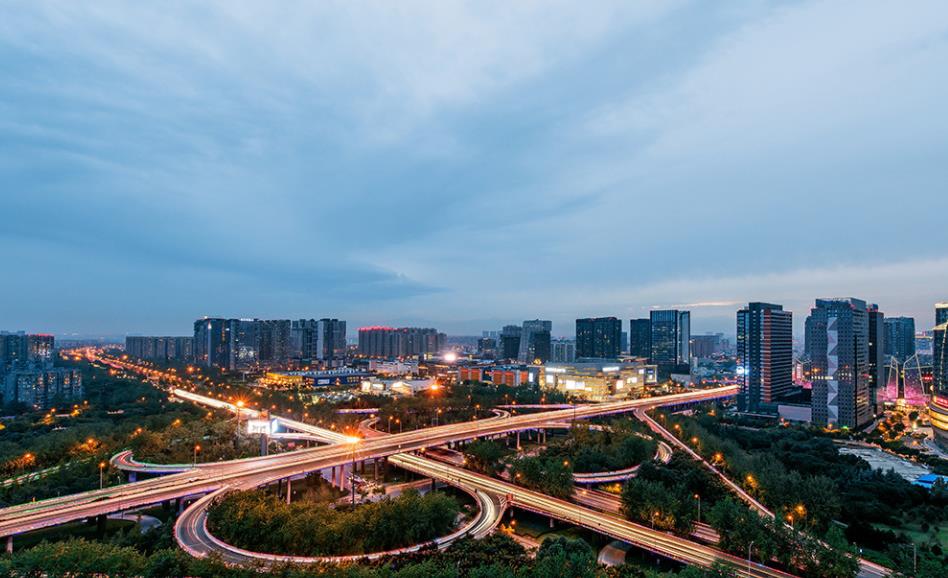 贵阳▲中国首条跨省环线高铁开通，串联起15个城市，沿途美景一睹为快！