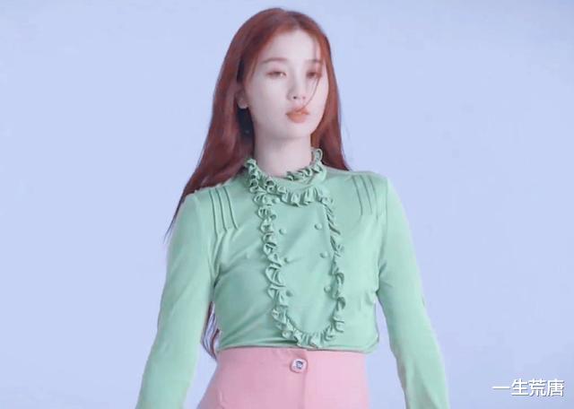 齐刘海|虞书欣为拍大片，狠心剪齐刘海，以为会好看，看到正脸：后悔哭了