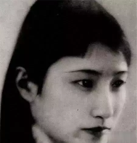 [陆小曼]陆小曼的珍贵老照片，图2与家人郊游，图6是她最美的样子