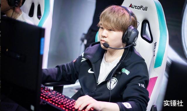 骆歆|干翻V5后IG采访出事故，宁王挠头Rookie沉默30秒！骆歆踩雷谈阿水