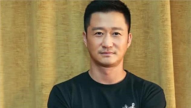 吴京|吴京捧出“白眼狼”，大红后竟反咬一口，如今无戏可拍跌入低谷！