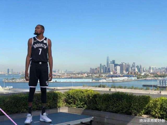 『詹姆斯·哈登』詹姆斯之后谁是下一位34000分得主？杜兰特、哈登不够格，只有这三人