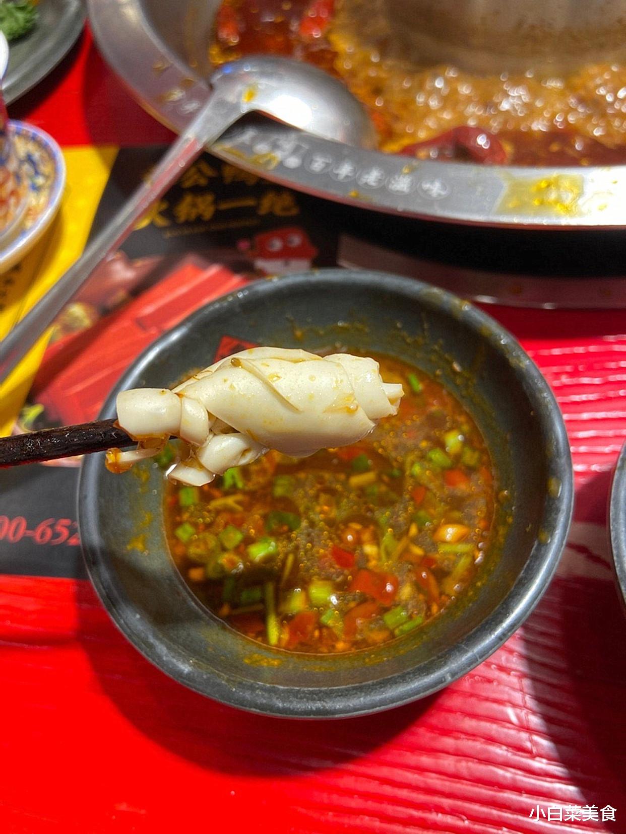 [重庆火锅]重庆火锅里的“黄喉”是什么？你以为是猪牛的喉咙？大错特错了