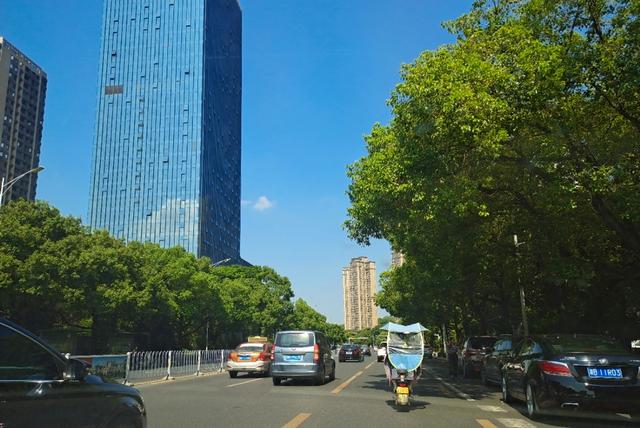 株洲发布 外省户籍居民新车上牌最快1天完成