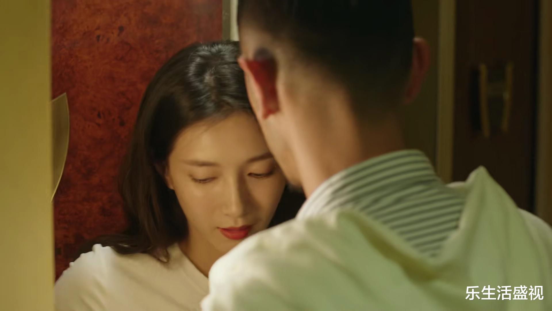 男神|《三十而已》王漫妮邮轮邂逅男神,却不知对方是不婚族,失败收场