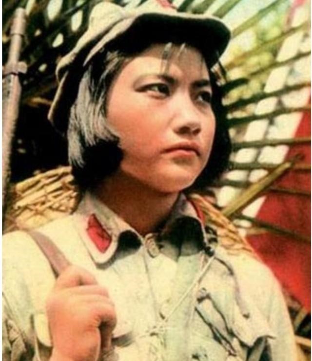 日军|31岁的女连长被日寇杀害，80年后找到她的被俘照片，众人流泪