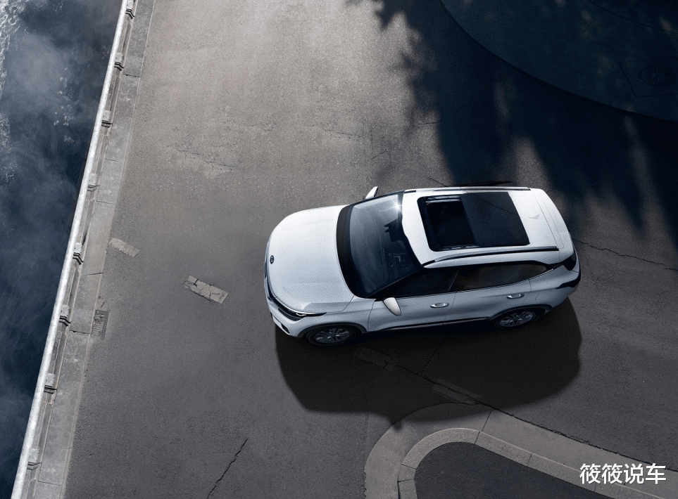 『途观l』起亚版“小路虎”上市！比本田缤智霸气，油耗5.4L+国六，10.88万