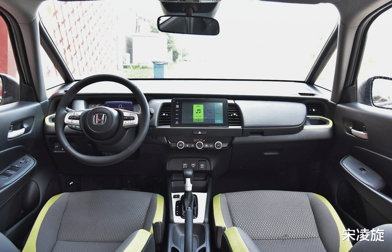 本田飞度|本田飞度：一顿操作猛如虎，一看销量“2500”