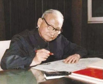 陈云|他曾排名在毛主席之前,长征途中突然消失,原来是去了见斯大林