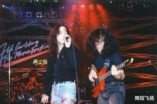 窦唯|窦唯巅峰无人能及，近三十年来，乐坛再也找不出与他比肩的歌手