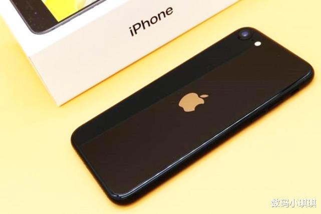 小米科技|库克终于妥协！顶级旗舰跌至“小米价”，网友：依然不会考虑它