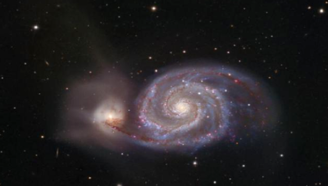 银河系|三十七亿年后仙女星系追尾银河系，上演宇宙碰撞