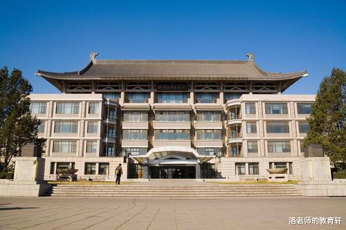 高考状元▲北大“斩获”896名高考状元!录取状元最多9所大学,证明了两件事