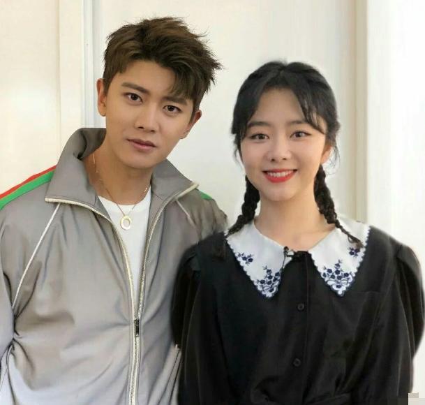 亲爱的麻洋街|任嘉伦又一新剧开机？现场对女主太宠，看到熟悉的她，cp粉激动了