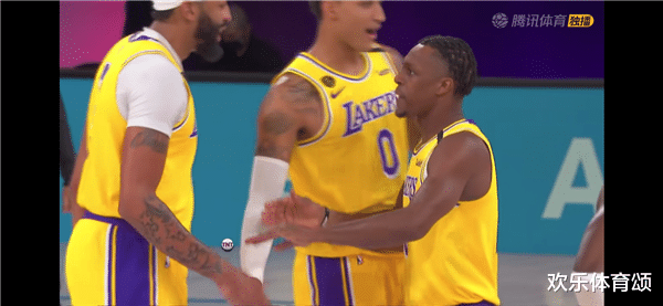 湖人队|二三节赢掘金26分!请注意湖人场上阵容,有个人被弃用了,沃格尔干得漂亮