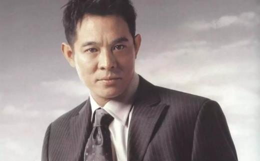 霍建华■中国电影“片酬”最高的五个人,成龙排第三,第一有钱都难以请动