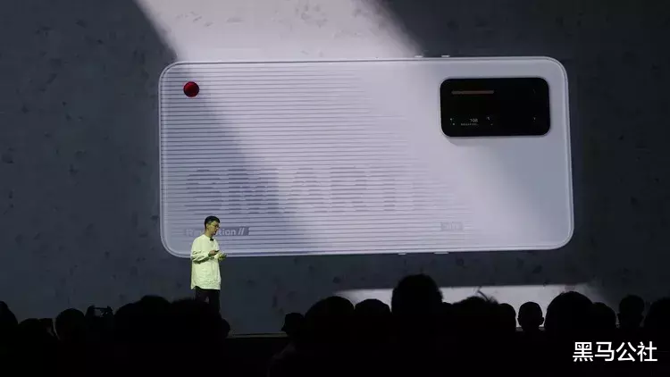 锤子科技|时隔两年发布新机：失去老罗的锤子，怎么感觉有点飘呢？