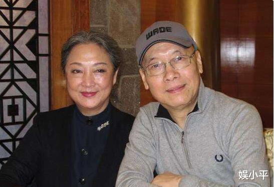 「蒋欣」恬妞和恬妮：一个嫁万梓良，一个嫁岳华，一对姐妹花命运大不同